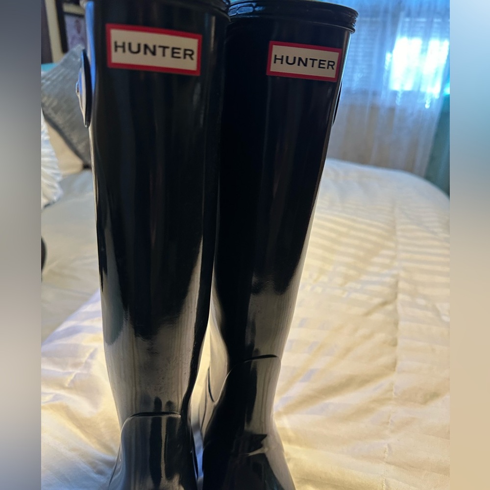Hunter Rain Boots - SZ. 8 - Hunter Green